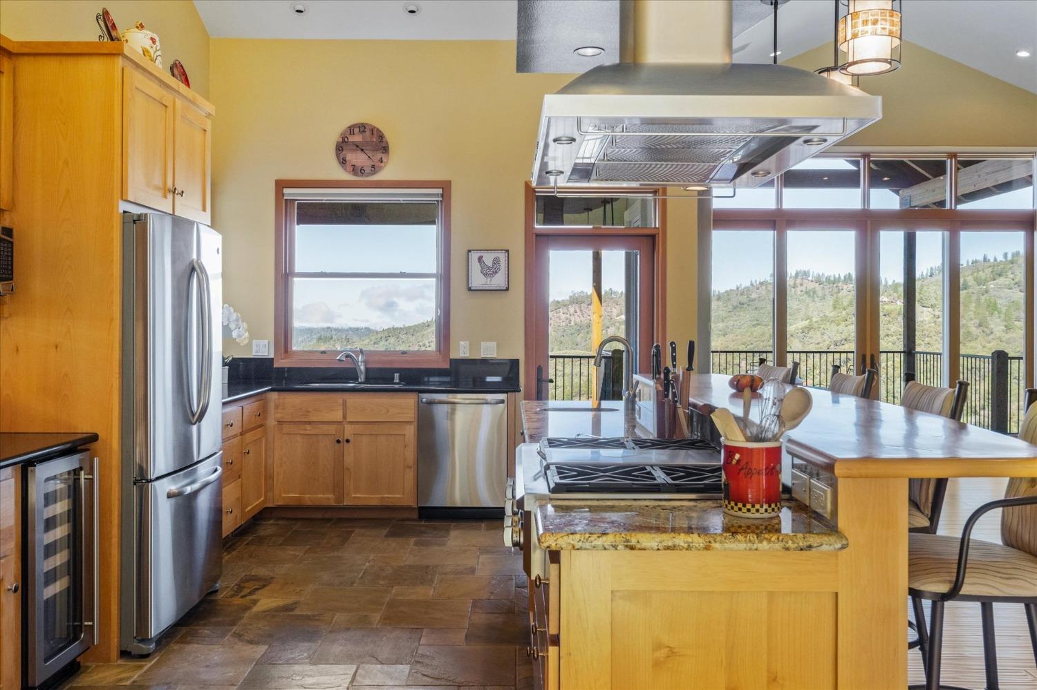 Murphys, California, 95247, United States, 4 Bedrooms Bedrooms, ,5 BathroomsBathrooms,Residential,Active,1741565