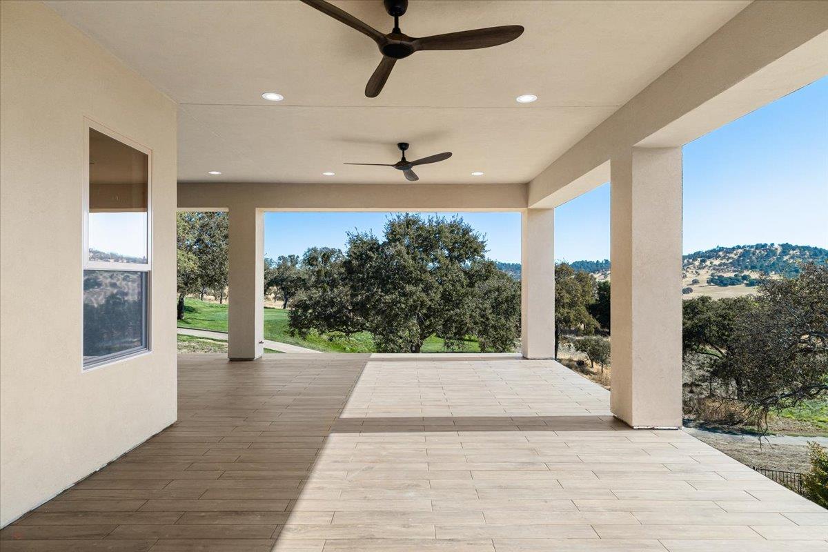 Copperopolis, California, 95228, United States, 4 Bedrooms Bedrooms, ,4 BathroomsBathrooms,Residential,Active,1824924