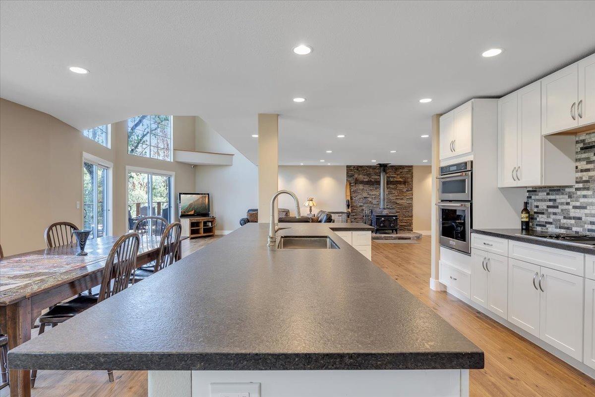 Jamestown, California, 95327, United States, 3 Bedrooms Bedrooms, ,2 BathroomsBathrooms,Residential,Active,1748288