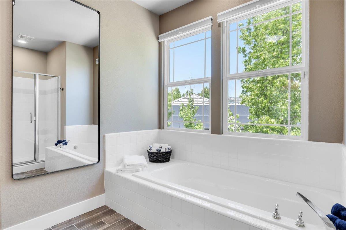 Copperopolis, California, 95228, United States, 4 Bedrooms Bedrooms, ,3 BathroomsBathrooms,Residential,Active,1824552