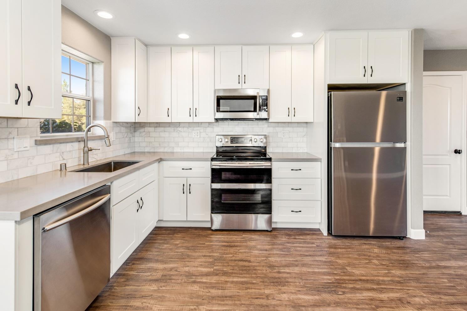 Murphys, California, 95247, United States, ,Residential,Pending,1703568