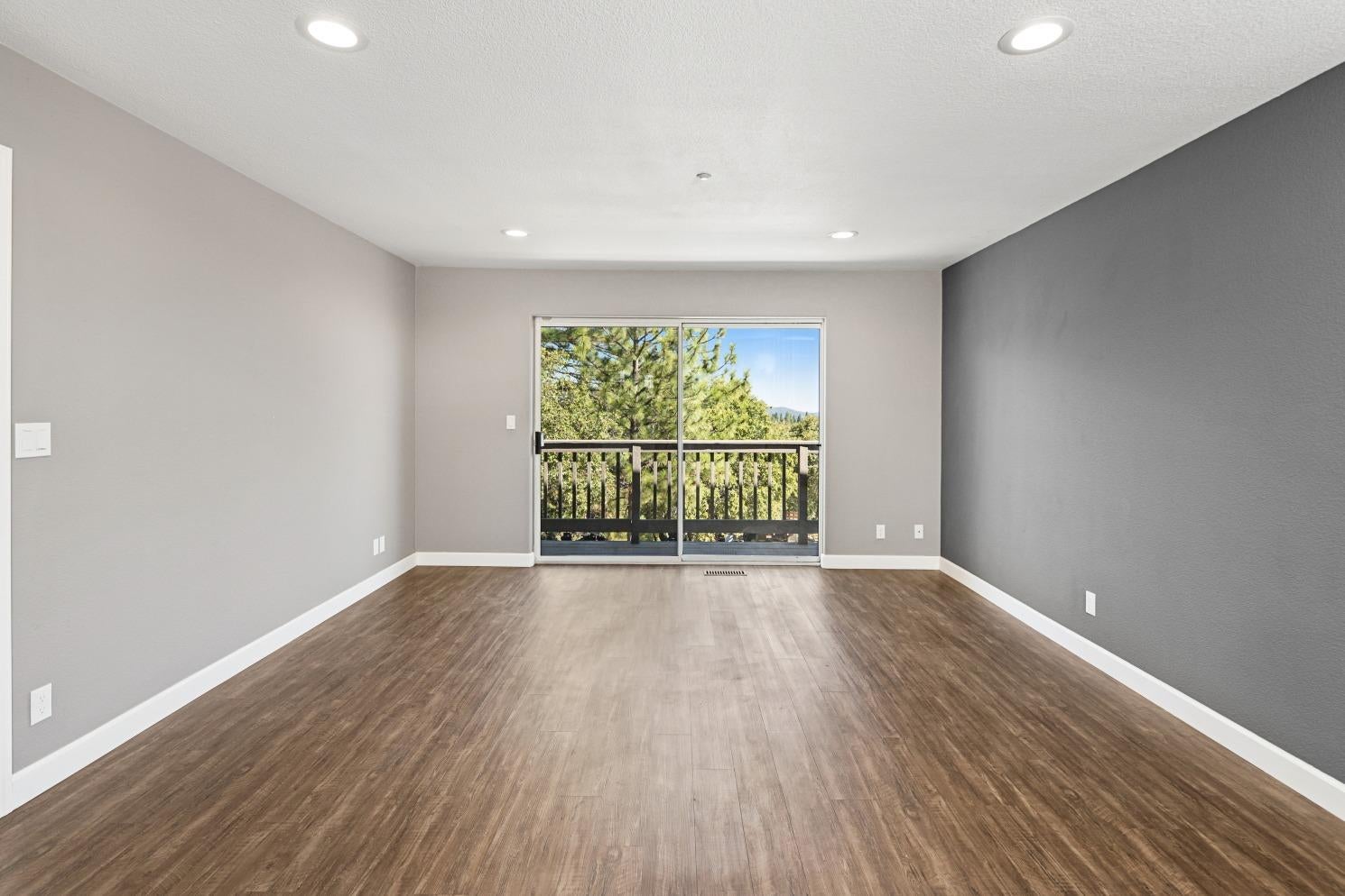 Murphys, California, 95247, United States, ,Residential,Pending,1703568