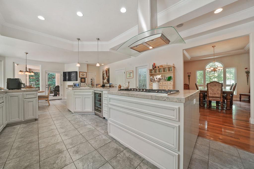 Arnold, California, 95223, United States, 3 Bedrooms Bedrooms, ,4 BathroomsBathrooms,Residential,Active,1860314