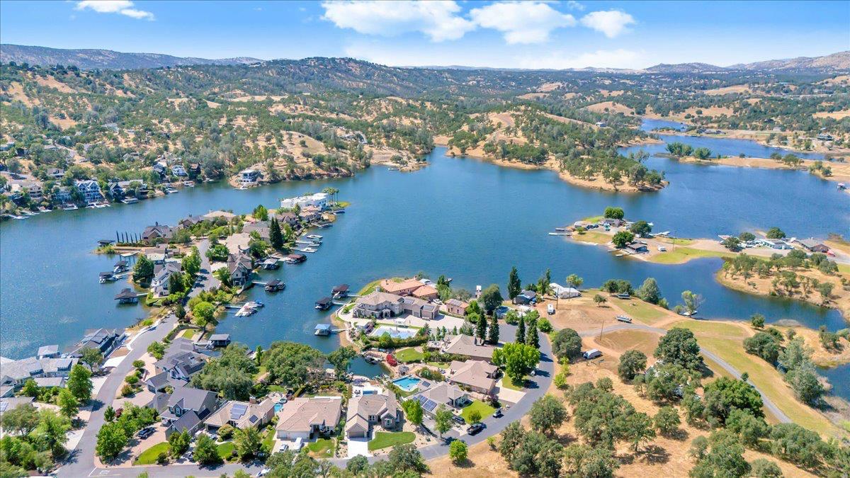 Copperopolis, California, 95228, United States, 4 Bedrooms Bedrooms, ,3 BathroomsBathrooms,Residential,Active,1824552