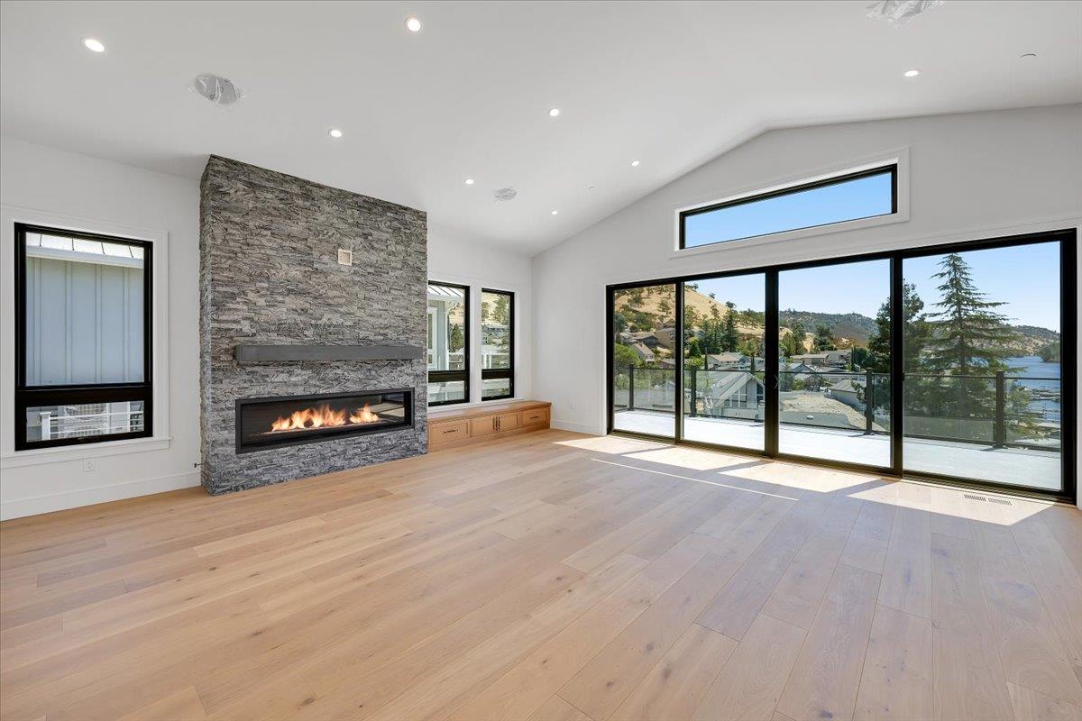 Copperopolis, California, 95228, United States, 3 Bedrooms Bedrooms, ,4 BathroomsBathrooms,Residential,Active,1723084