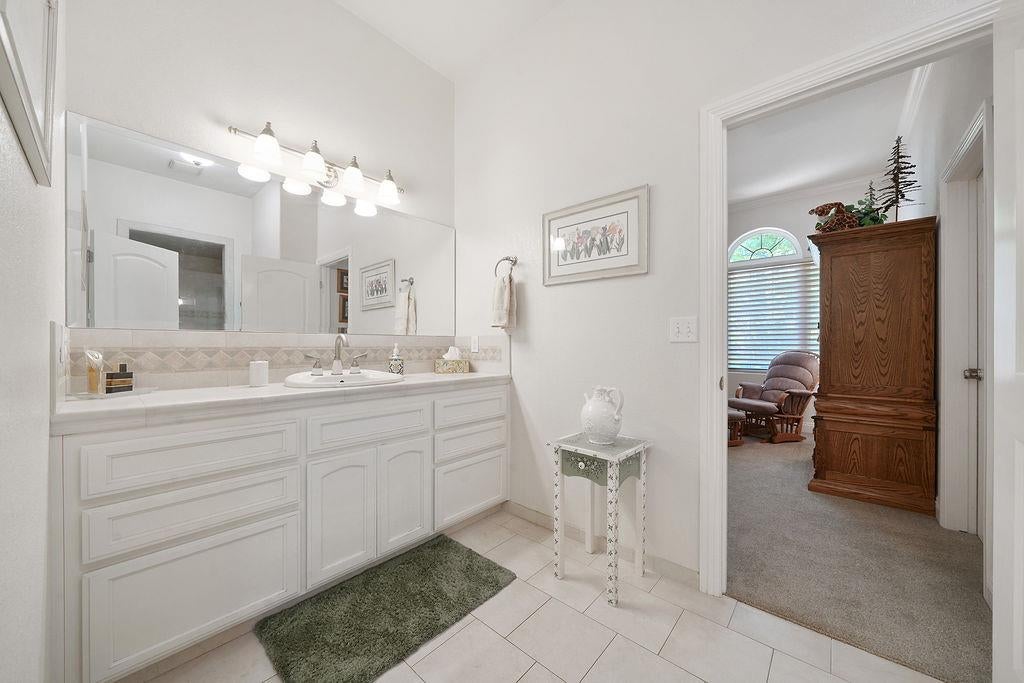 Arnold, California, 95223, United States, 3 Bedrooms Bedrooms, ,4 BathroomsBathrooms,Residential,Active,1860314