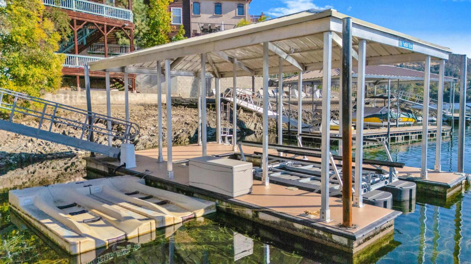 Copperopolis, California, 95228, United States, 3 Bedrooms Bedrooms, ,4 BathroomsBathrooms,Residential,Active,1969630