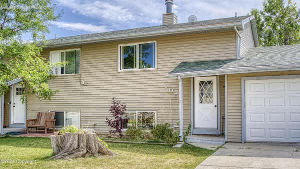 105 W REDWOOD ST, GILLETTE, WY 82718 - Image 1