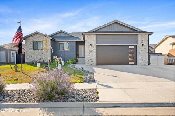 55 WOLF CREEK LN, GILLETTE, WY 82718 - Image 1