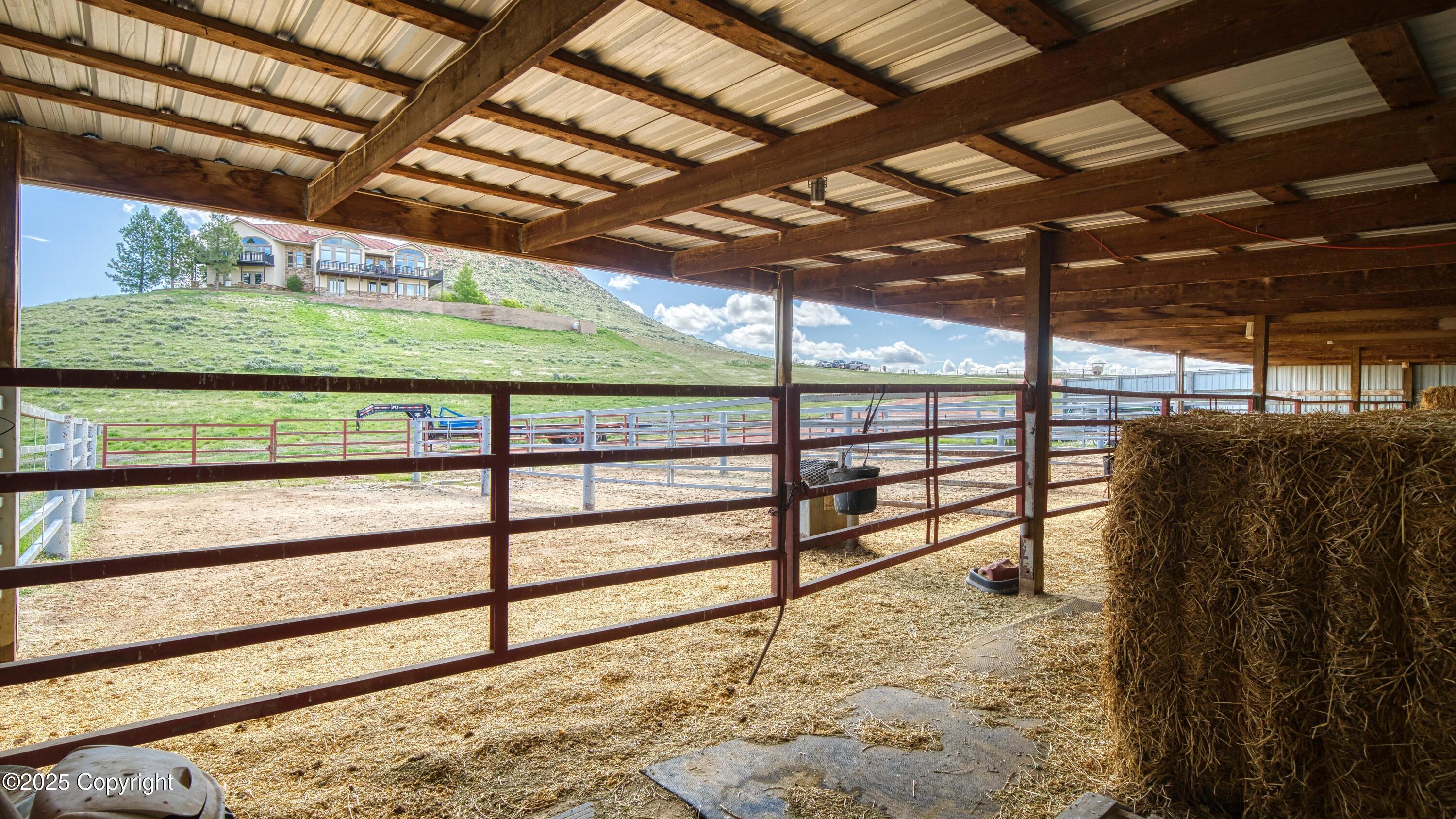Gillette, Wyoming, 82718, United States, ,5 BathroomsBathrooms,Residential,Active,1824510