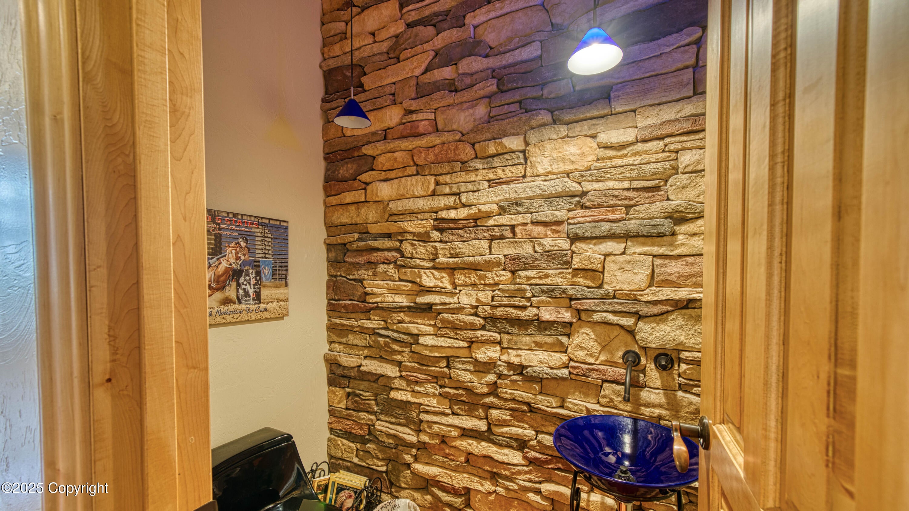 Gillette, Wyoming, 82718, United States, ,5 BathroomsBathrooms,Residential,Active,1824510