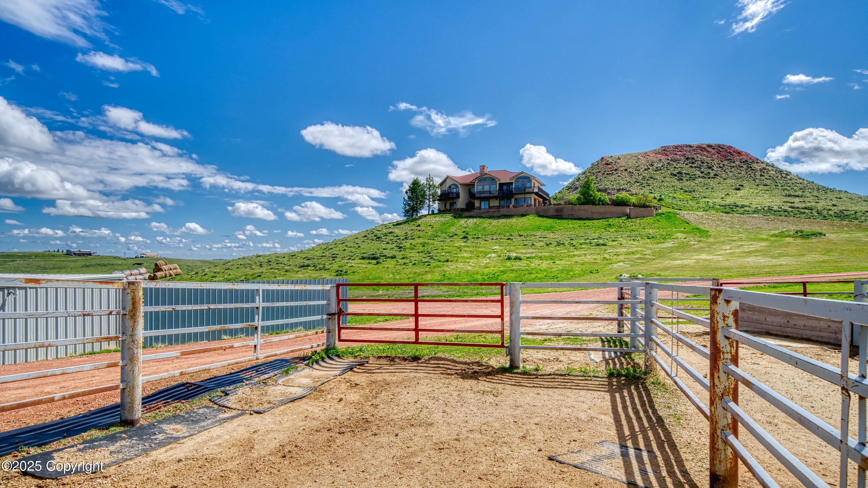Gillette, Wyoming, 82718, United States, ,5 BathroomsBathrooms,Residential,Active,1824510