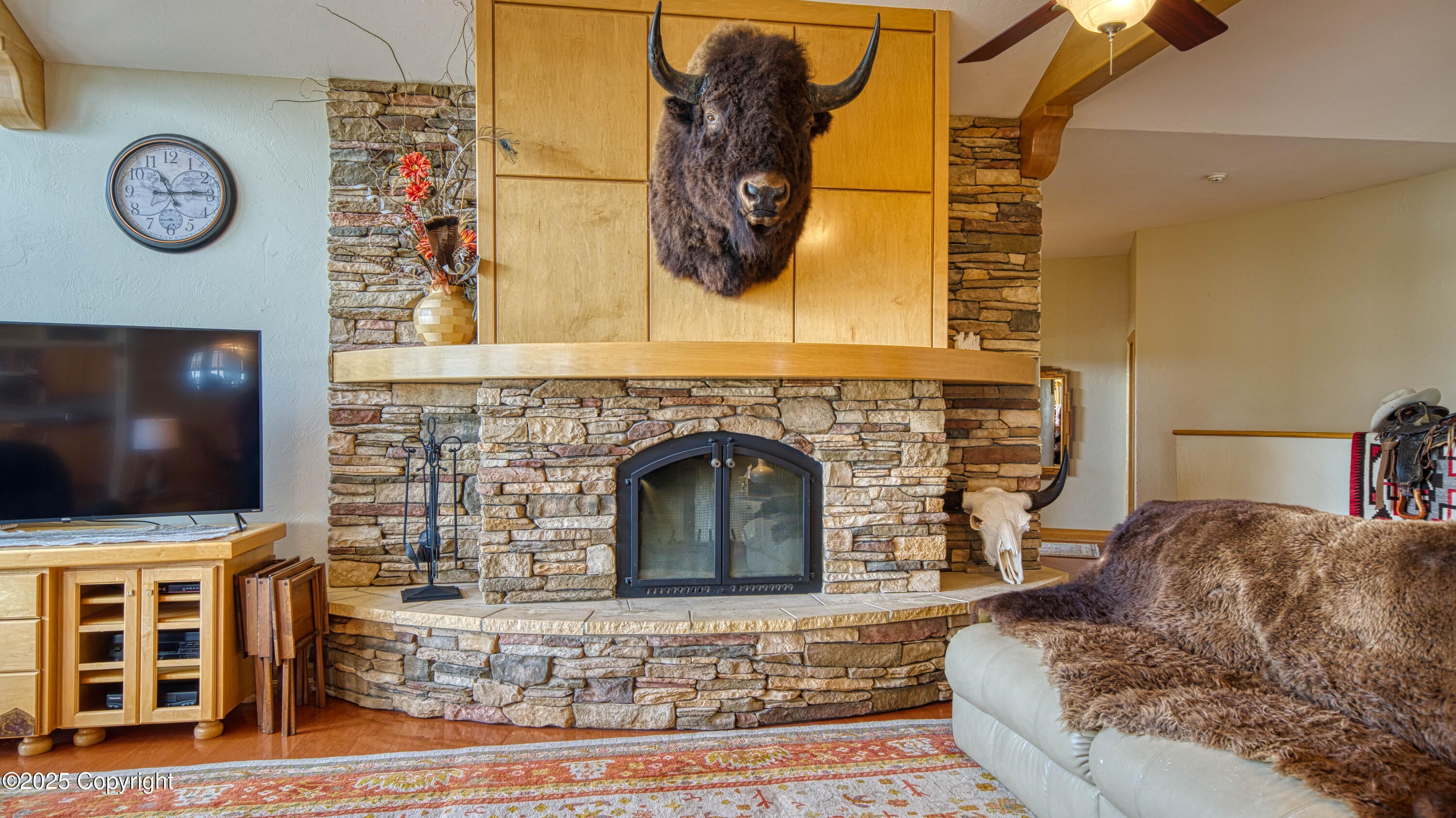 Gillette, Wyoming, 82718, United States, ,5 BathroomsBathrooms,Residential,Active,1824510