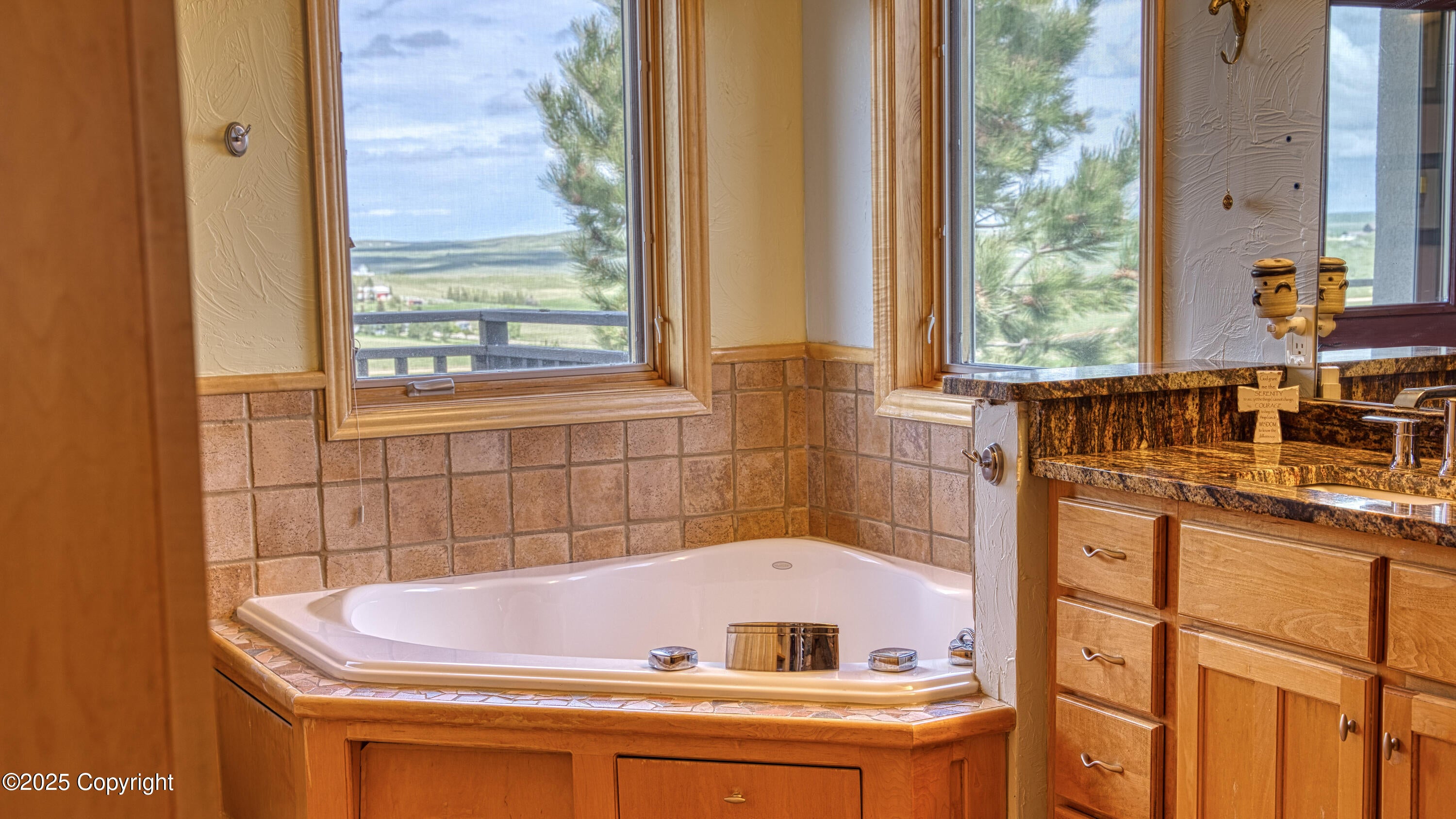 Gillette, Wyoming, 82718, United States, ,5 BathroomsBathrooms,Residential,Active,1824510