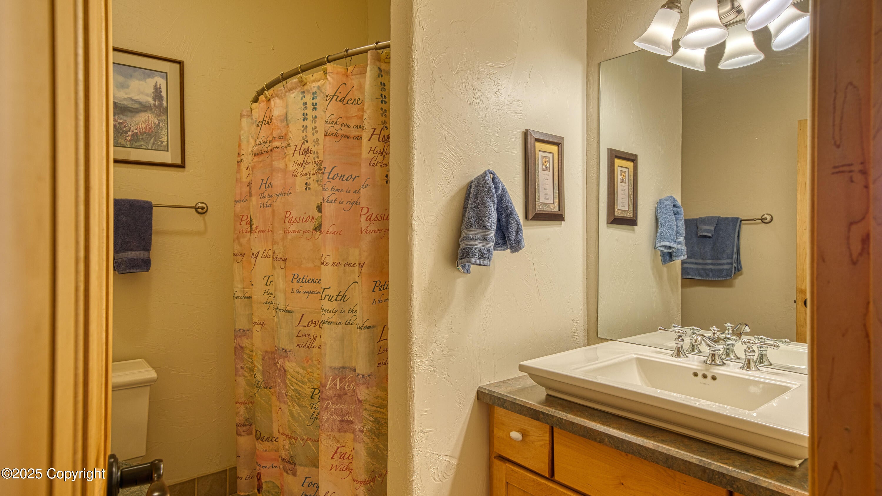 Gillette, Wyoming, 82718, United States, ,5 BathroomsBathrooms,Residential,Active,1824510