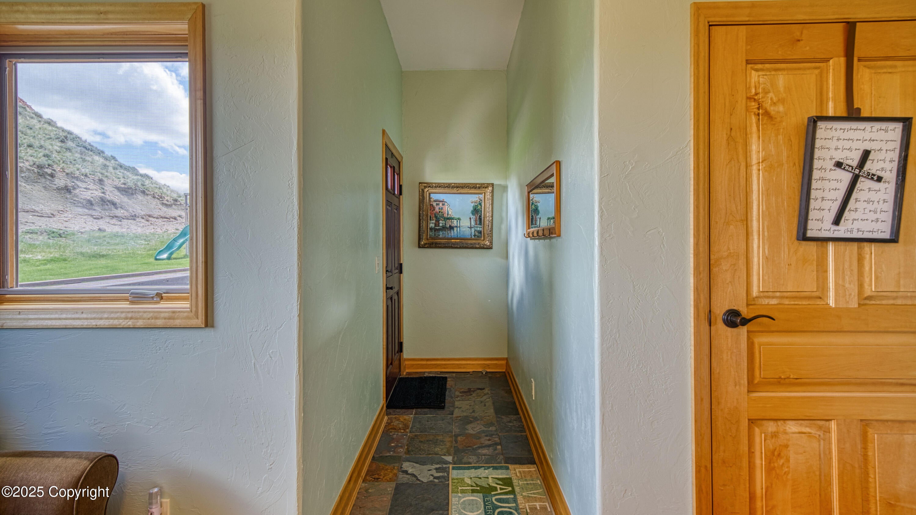 Gillette, Wyoming, 82718, United States, ,5 BathroomsBathrooms,Residential,Active,1824510