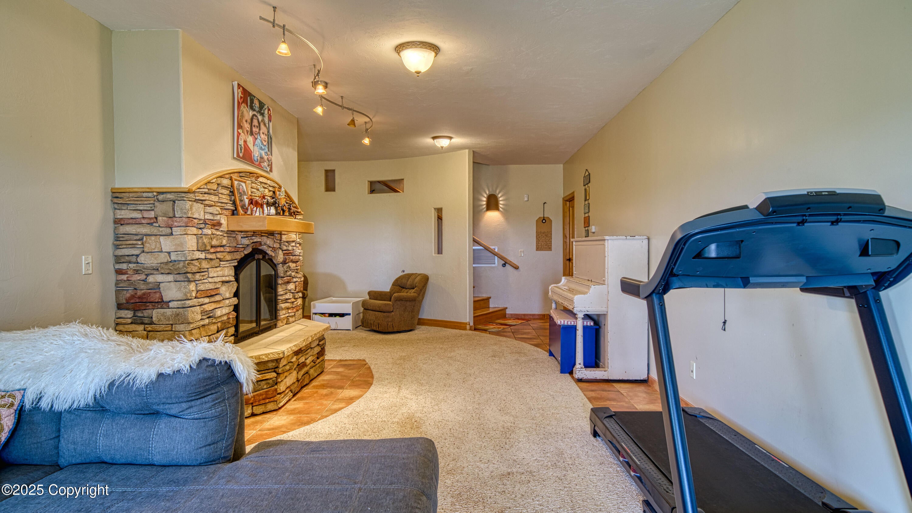 Gillette, Wyoming, 82718, United States, ,5 BathroomsBathrooms,Residential,Active,1824510