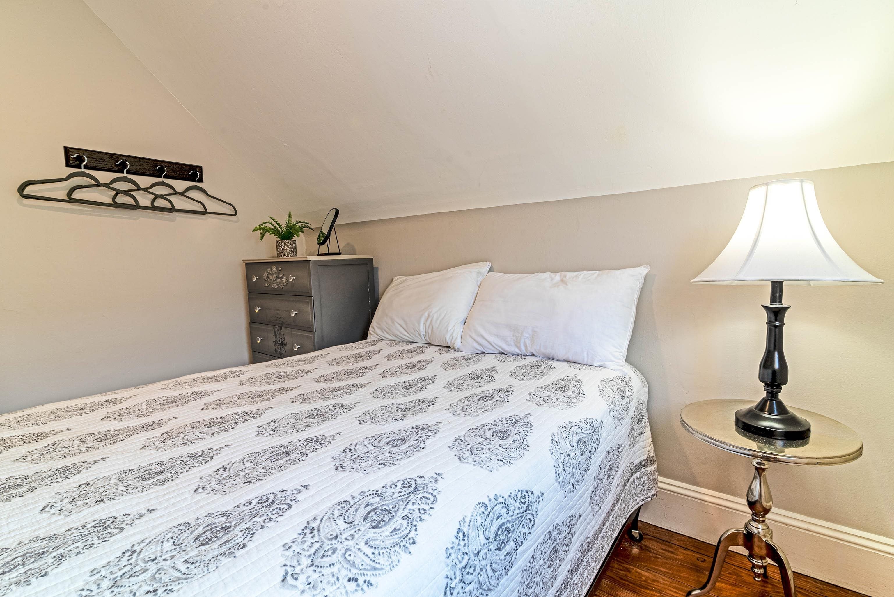 Cape May, New Jersey, 08204, United States, 8 Bedrooms Bedrooms, ,5 BathroomsBathrooms,Residential,Active,1952293