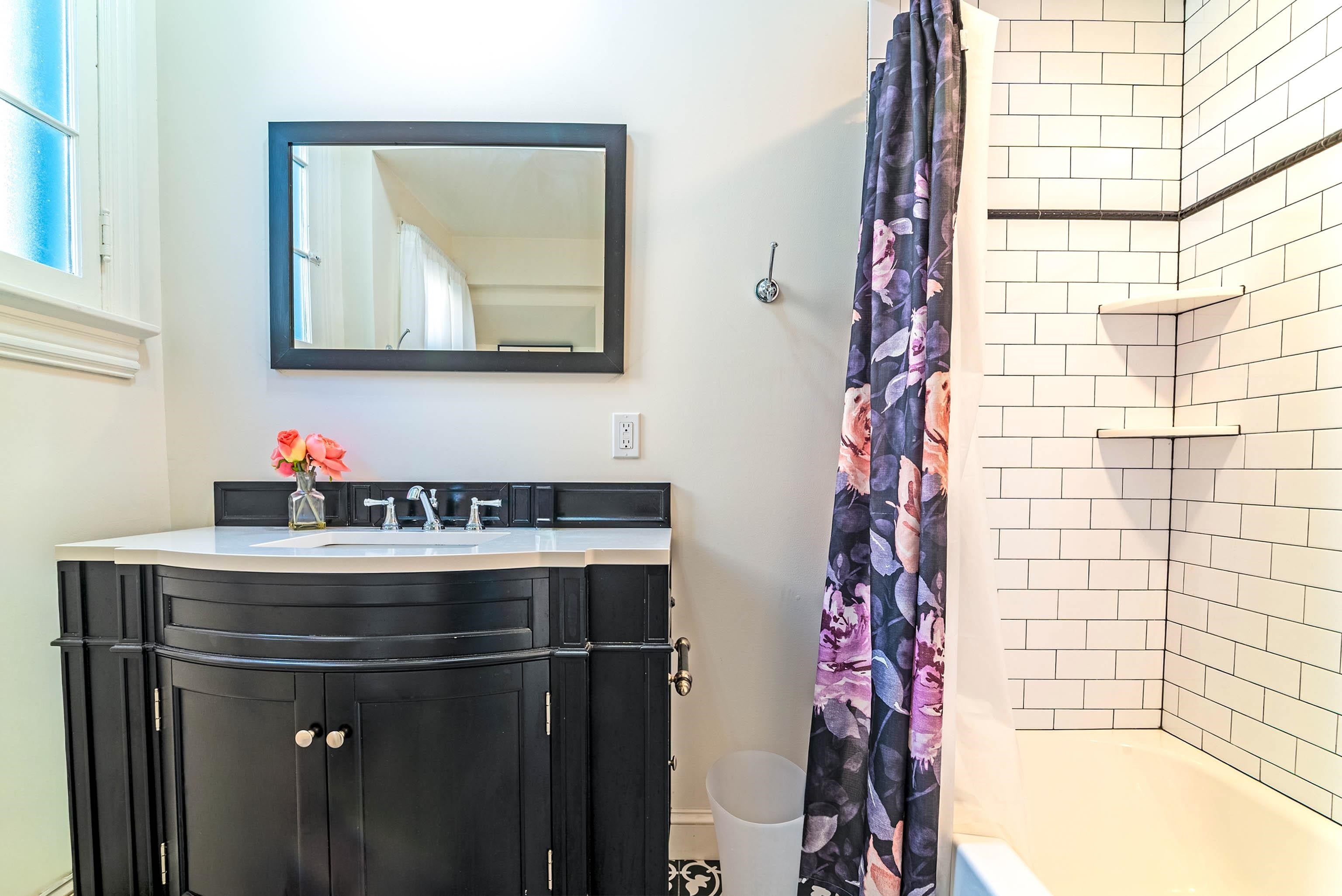 Cape May, New Jersey, 08204, United States, 8 Bedrooms Bedrooms, ,5 BathroomsBathrooms,Residential,Active,1952293