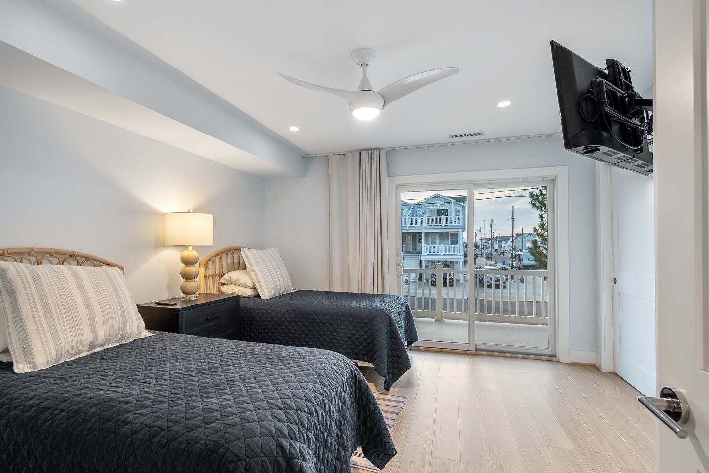 Sea Isle City, New Jersey, 08243, United States, 5 Bedrooms Bedrooms, ,4 BathroomsBathrooms,Residential,Active,1953272