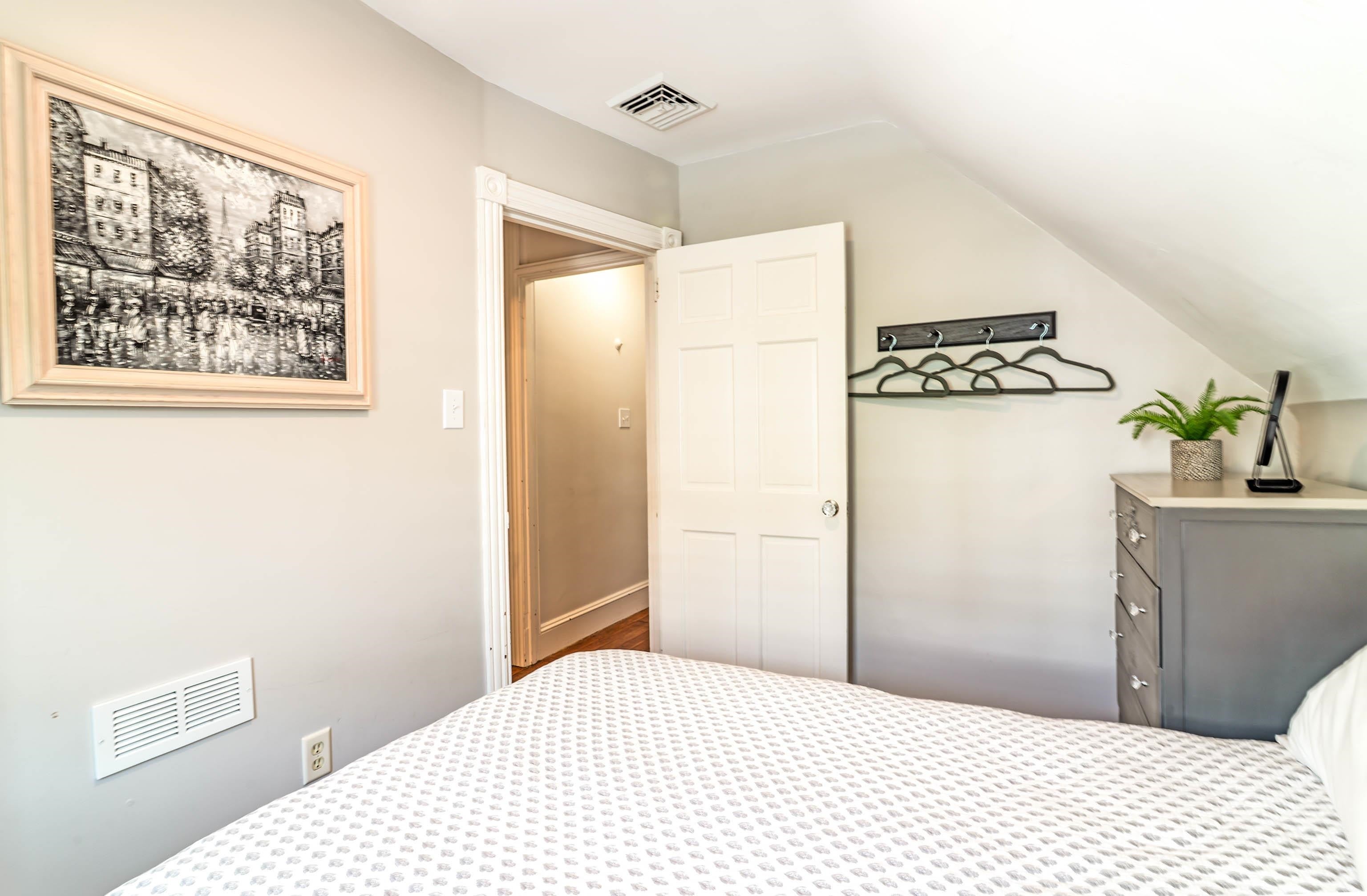 Cape May, New Jersey, 08204, United States, 8 Bedrooms Bedrooms, ,5 BathroomsBathrooms,Residential,Active,1952293