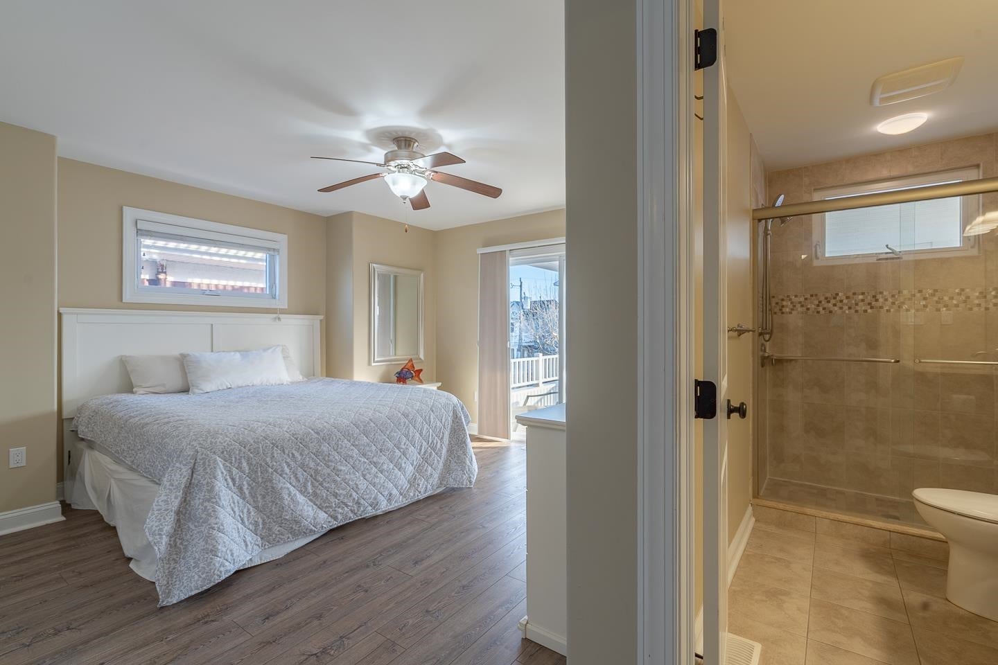 Sea Isle City, New Jersey, 08243, United States, 7 Bedrooms Bedrooms, ,5 BathroomsBathrooms,Residential,Pending,1993611