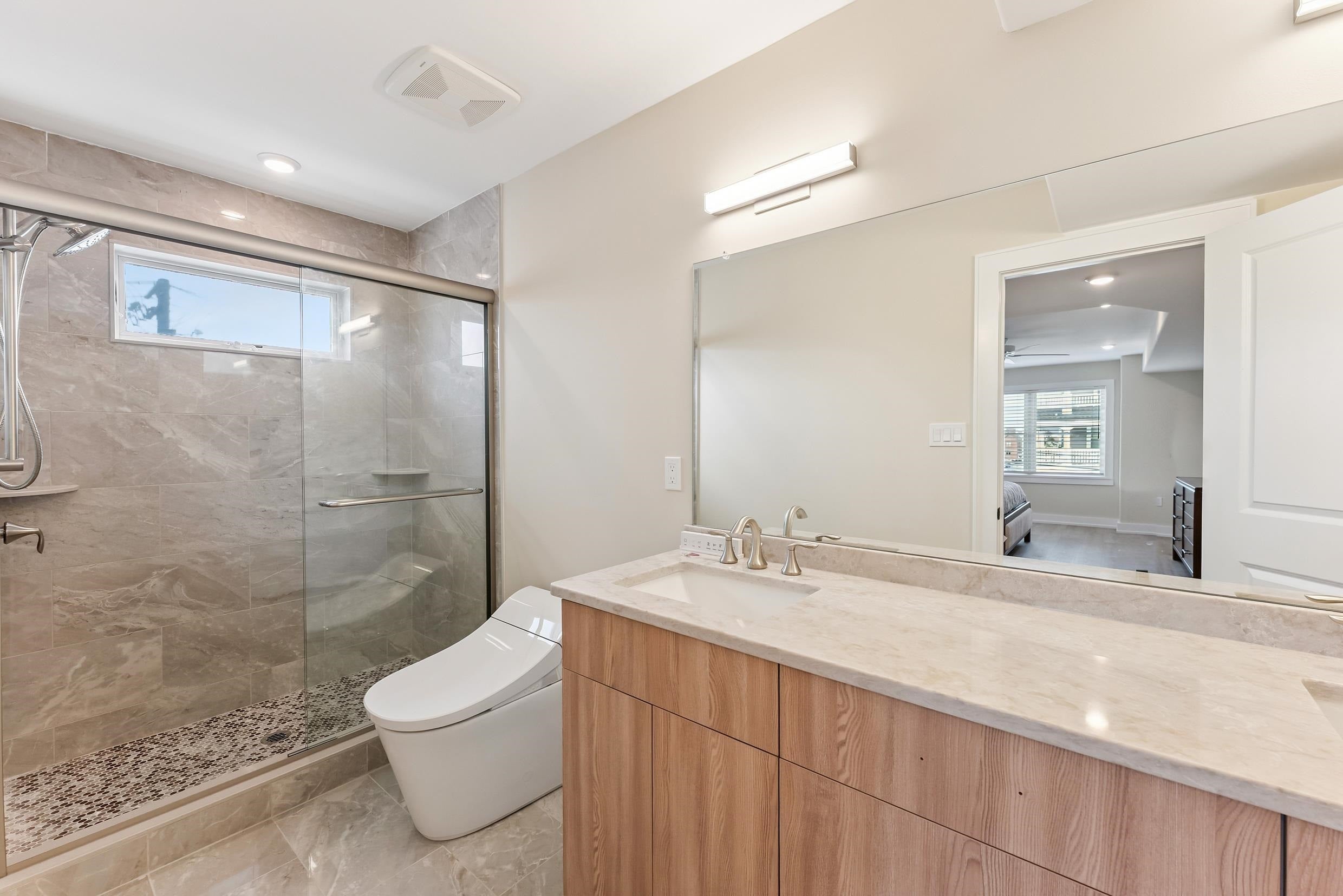 Sea Isle City, New Jersey, 08243, United States, 5 Bedrooms Bedrooms, ,5 BathroomsBathrooms,Residential,Pending,1993637