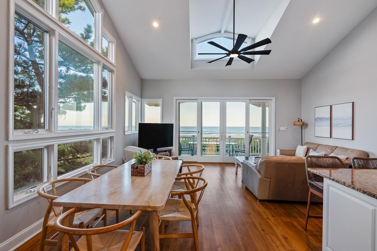 Sea Isle City, New Jersey, 08243, United States, 5 Bedrooms Bedrooms, ,4 BathroomsBathrooms,Residential,Active,1953272