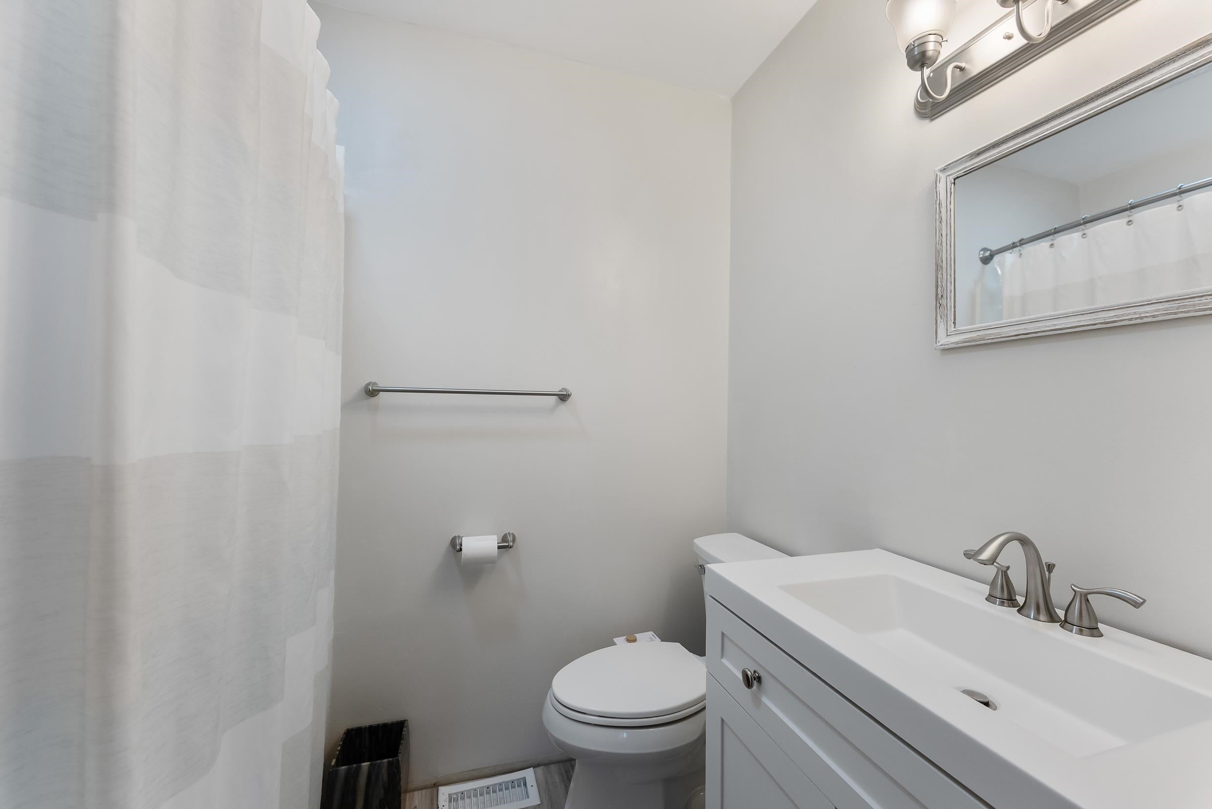 Wildwood Crest, New Jersey, 08260, United States, 4 Bedrooms Bedrooms, ,4 BathroomsBathrooms,Residential,Active,1993657