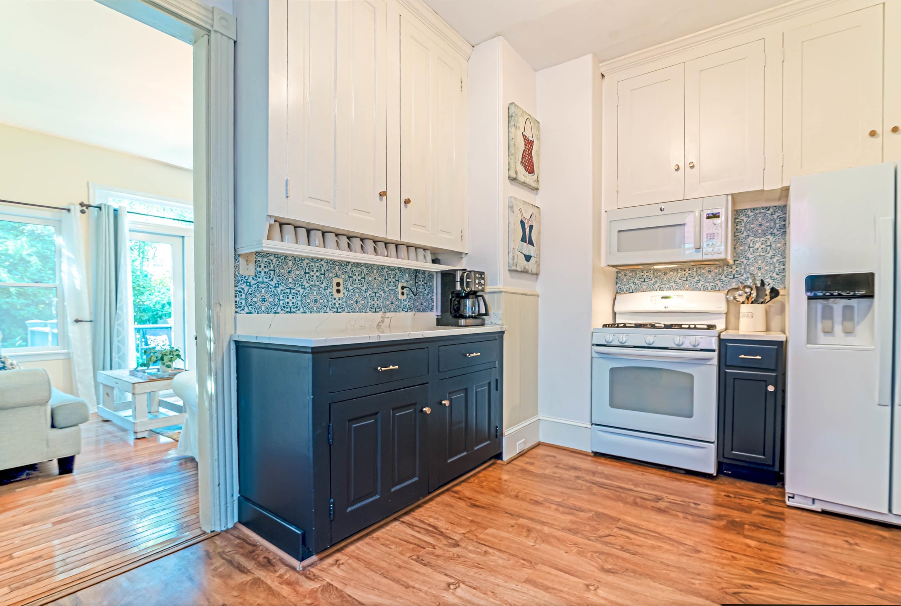 Cape May, New Jersey, 08204, United States, 8 Bedrooms Bedrooms, ,5 BathroomsBathrooms,Residential,Active,1952293