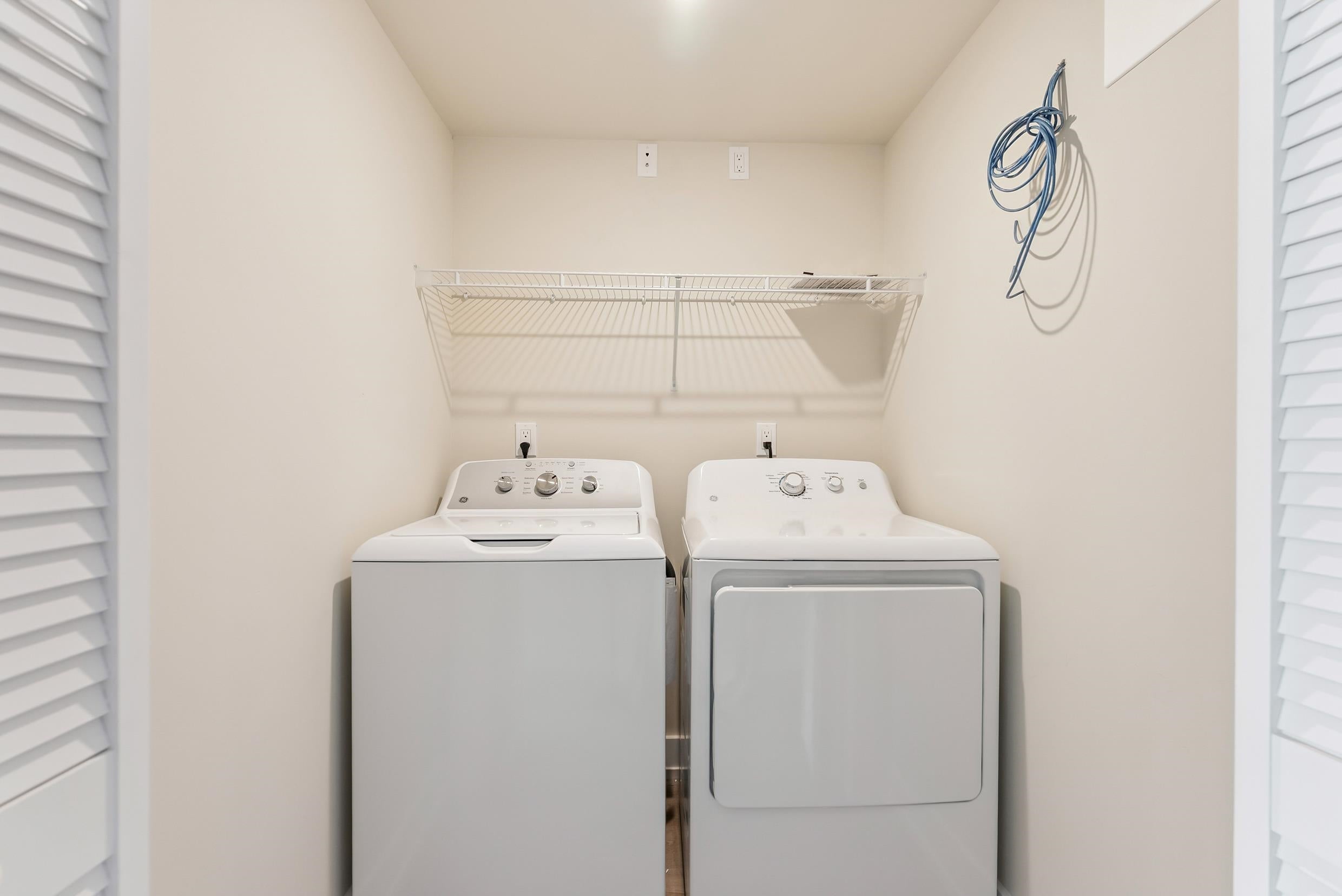 Sea Isle City, New Jersey, 08243, United States, 5 Bedrooms Bedrooms, ,5 BathroomsBathrooms,Residential,Pending,1993637