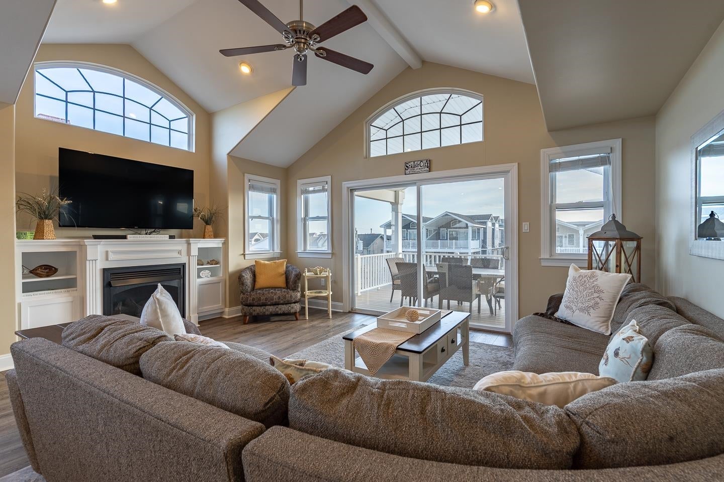 Sea Isle City, New Jersey, 08243, United States, 7 Bedrooms Bedrooms, ,5 BathroomsBathrooms,Residential,Pending,1993611