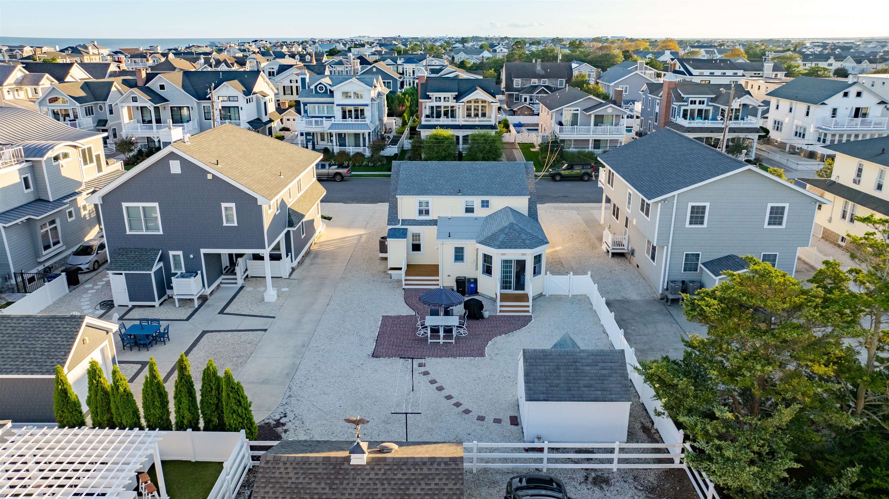 Stone Harbor, New Jersey, 08247, United States, 3 Bedrooms Bedrooms, ,2 BathroomsBathrooms,Residential,Active,1952622