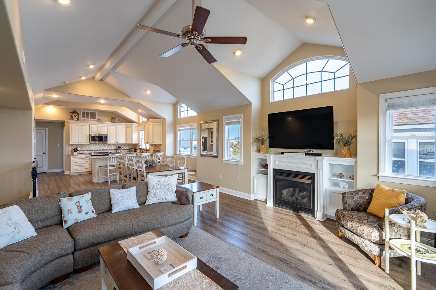 Sea Isle City, New Jersey, 08243, United States, 7 Bedrooms Bedrooms, ,5 BathroomsBathrooms,Residential,Pending,1993611