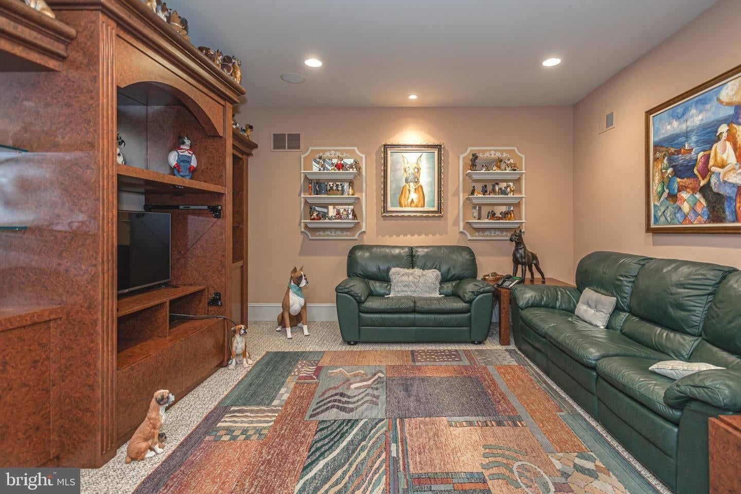 Moorestown, New Jersey, 08057, United States, 5 Bedrooms Bedrooms, ,7 BathroomsBathrooms,Residential,Active,1898011