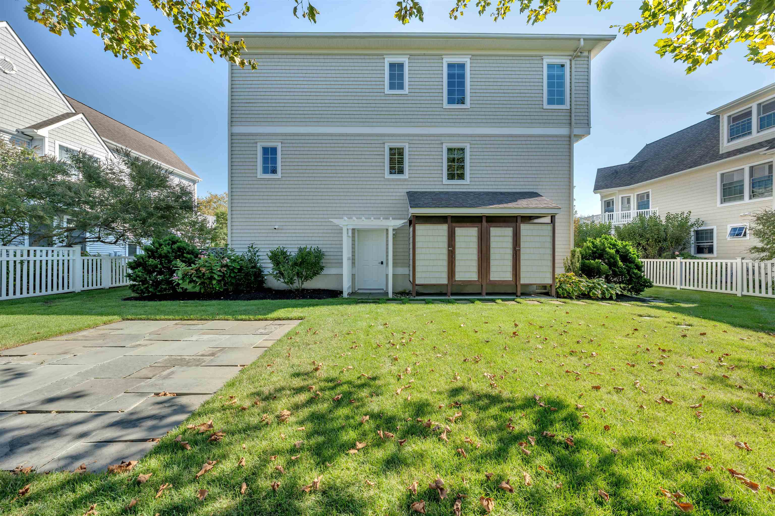 Cape May, New Jersey, 08204, United States, 4 Bedrooms Bedrooms, ,5 BathroomsBathrooms,Residential,Active,1945367
