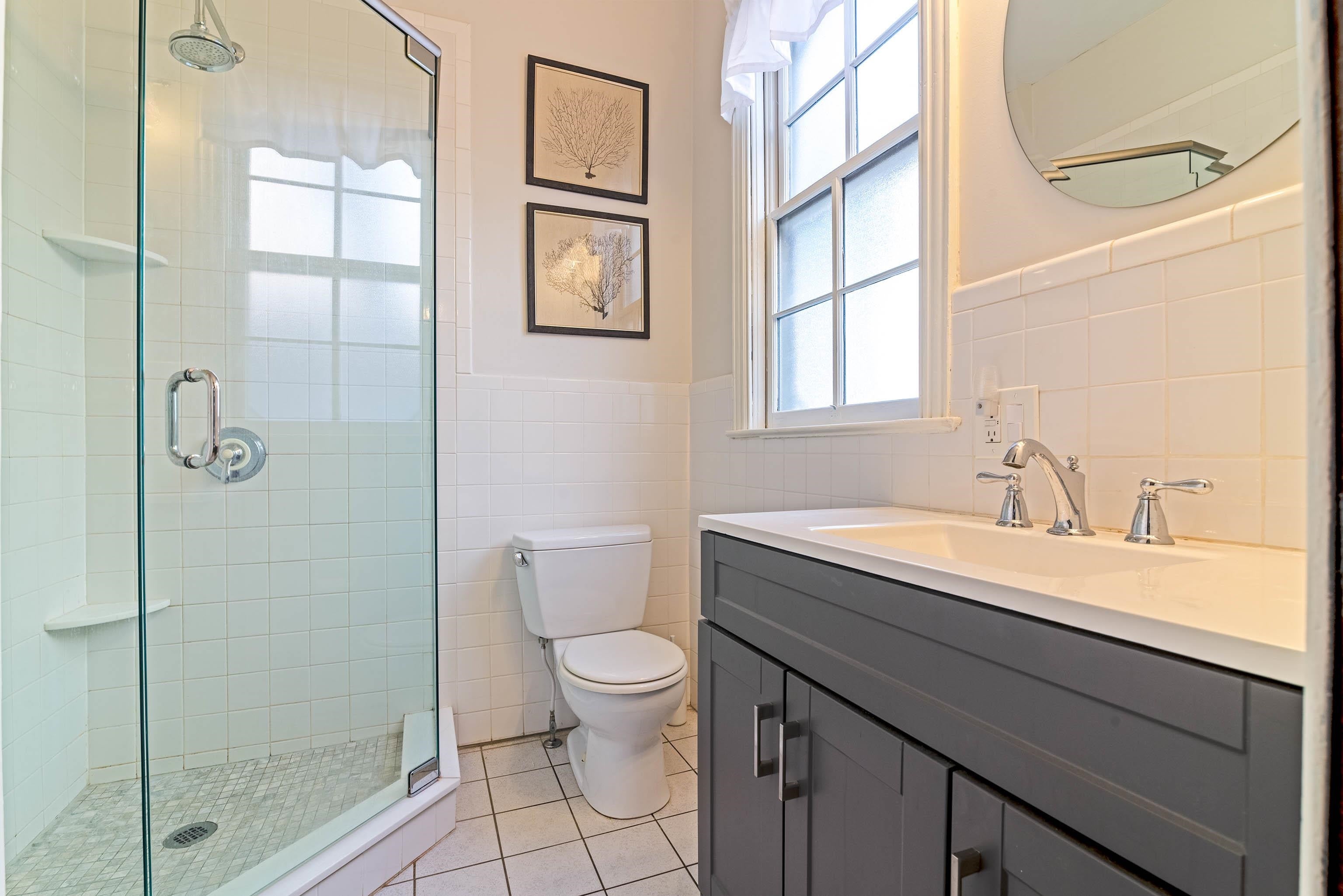 Cape May, New Jersey, 08204, United States, 8 Bedrooms Bedrooms, ,5 BathroomsBathrooms,Residential,Active,1952293