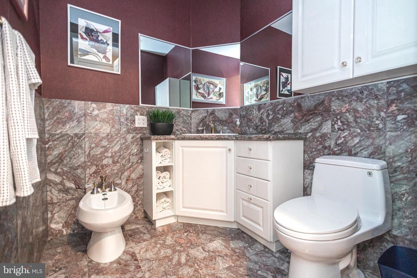 Moorestown, New Jersey, 08057, United States, 5 Bedrooms Bedrooms, ,7 BathroomsBathrooms,Residential,Active,1898011