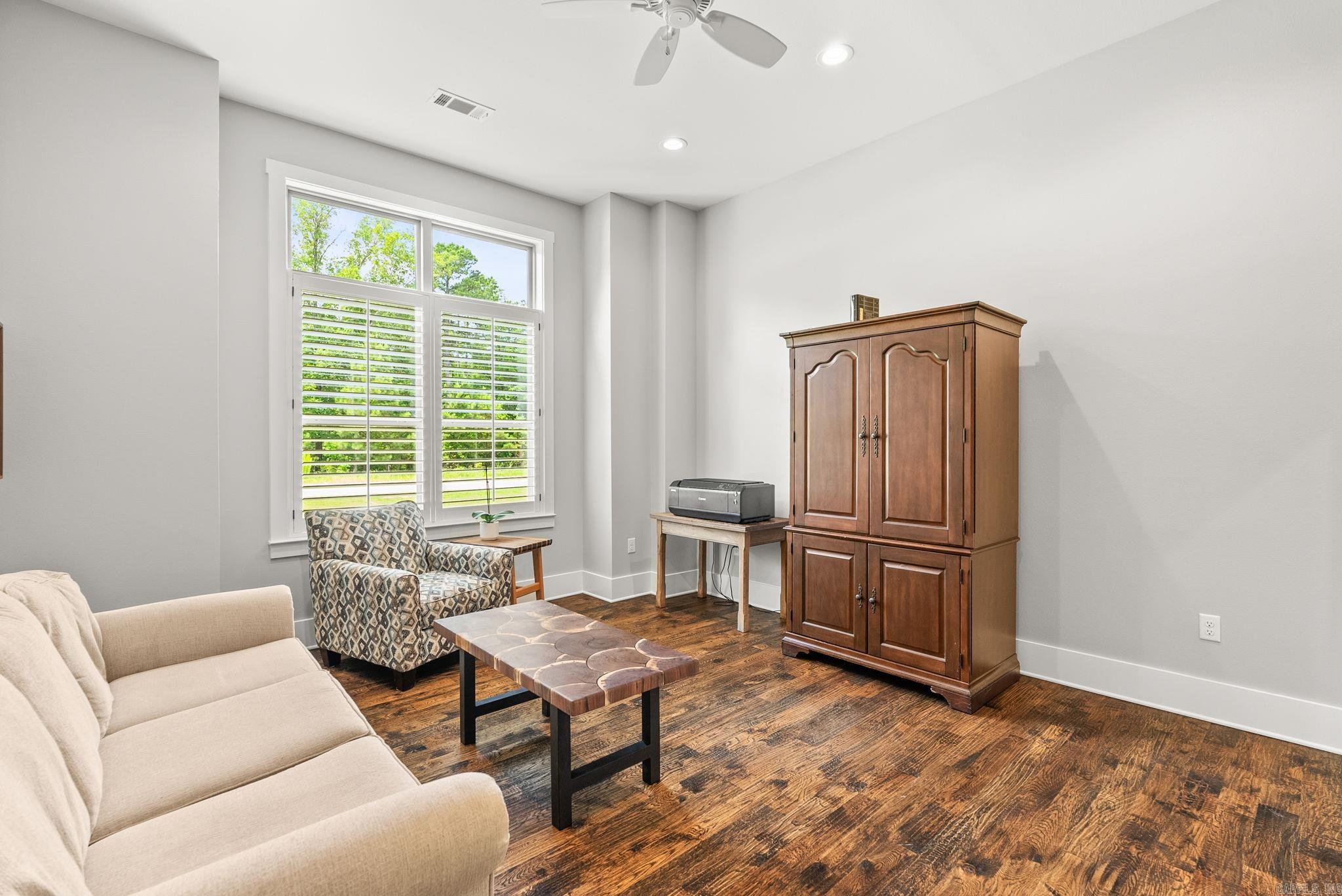 Little Rock, Arkansas, 72211, United States, ,6 BathroomsBathrooms,Residential,Active,1860286