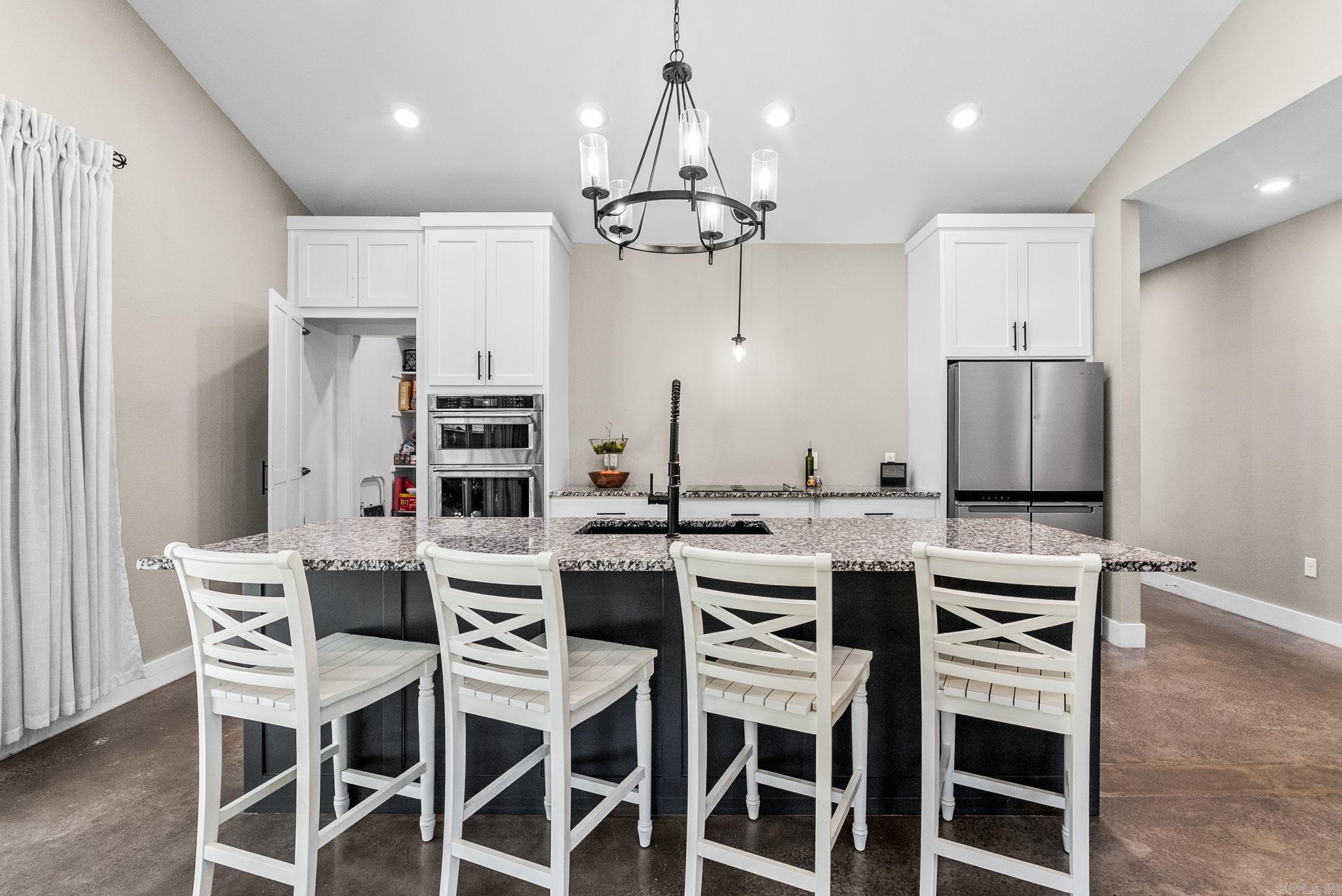 Greenbrier, Arkansas, 72058, United States, 4 Bedrooms Bedrooms, ,5 BathroomsBathrooms,Residential,Active,1954427