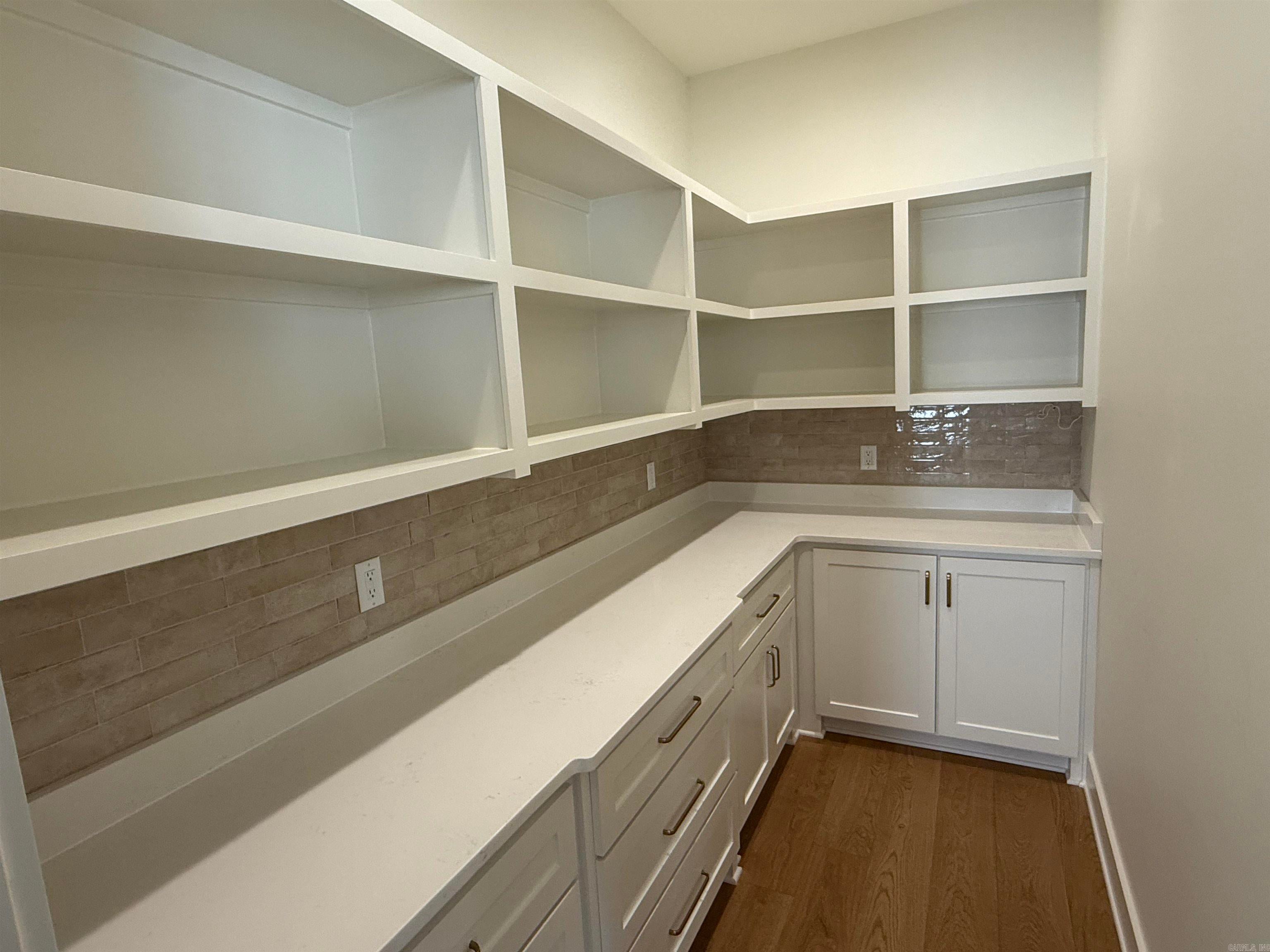 Little Rock, Arkansas, 72223, United States, 5 Bedrooms Bedrooms, ,5 BathroomsBathrooms,Residential,Active,1894548