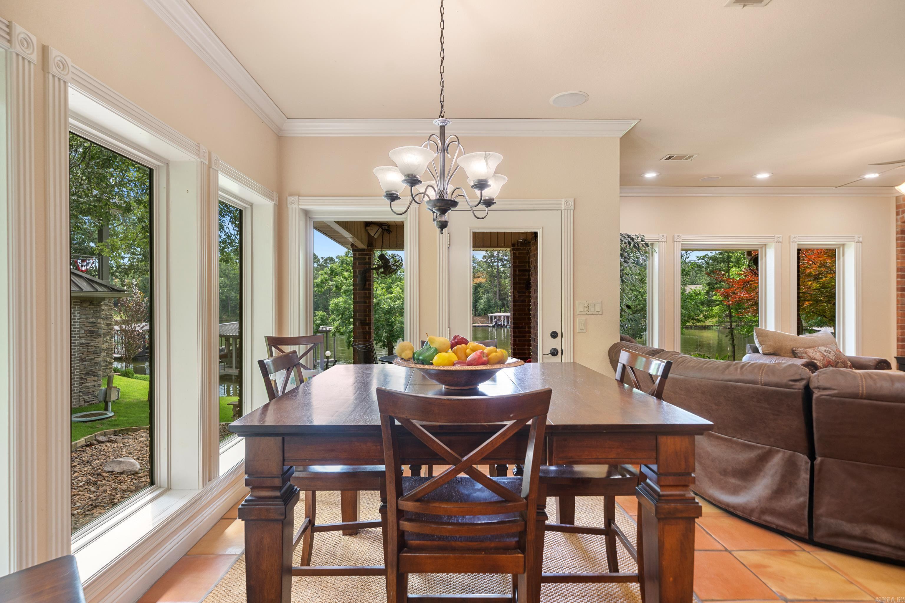 Hot Springs, Arkansas, 71913, United States, 5 Bedrooms Bedrooms, ,5 BathroomsBathrooms,Residential,Active,1990038