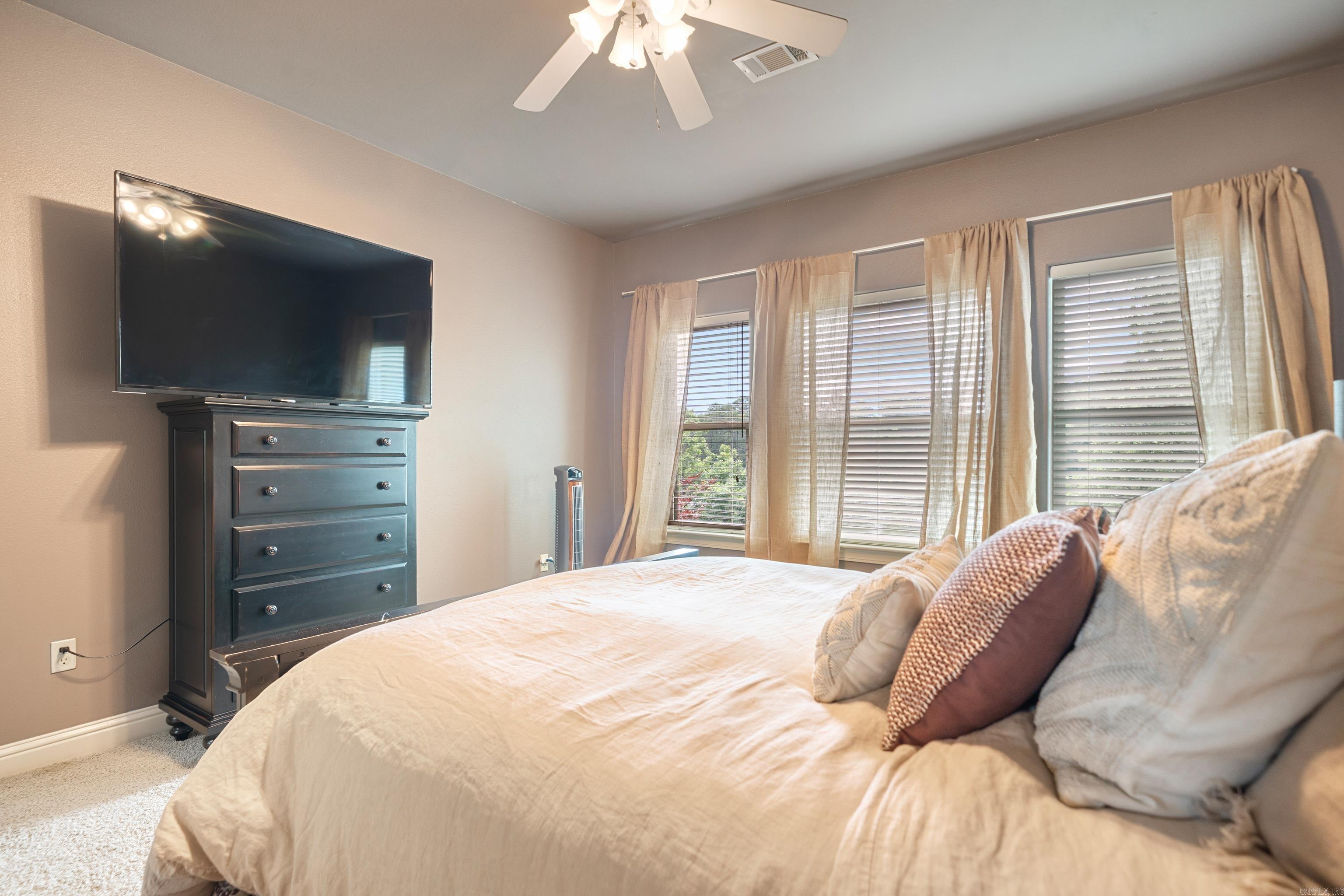 Hot Springs, Arkansas, 71913, United States, 5 Bedrooms Bedrooms, ,5 BathroomsBathrooms,Residential,Active,1990038