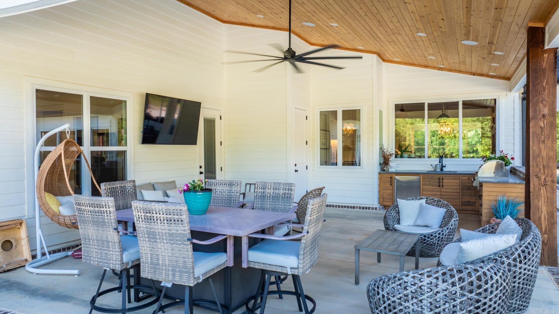 Conway, Arkansas, 72034, United States, ,6 BathroomsBathrooms,Residential,Active,1839450