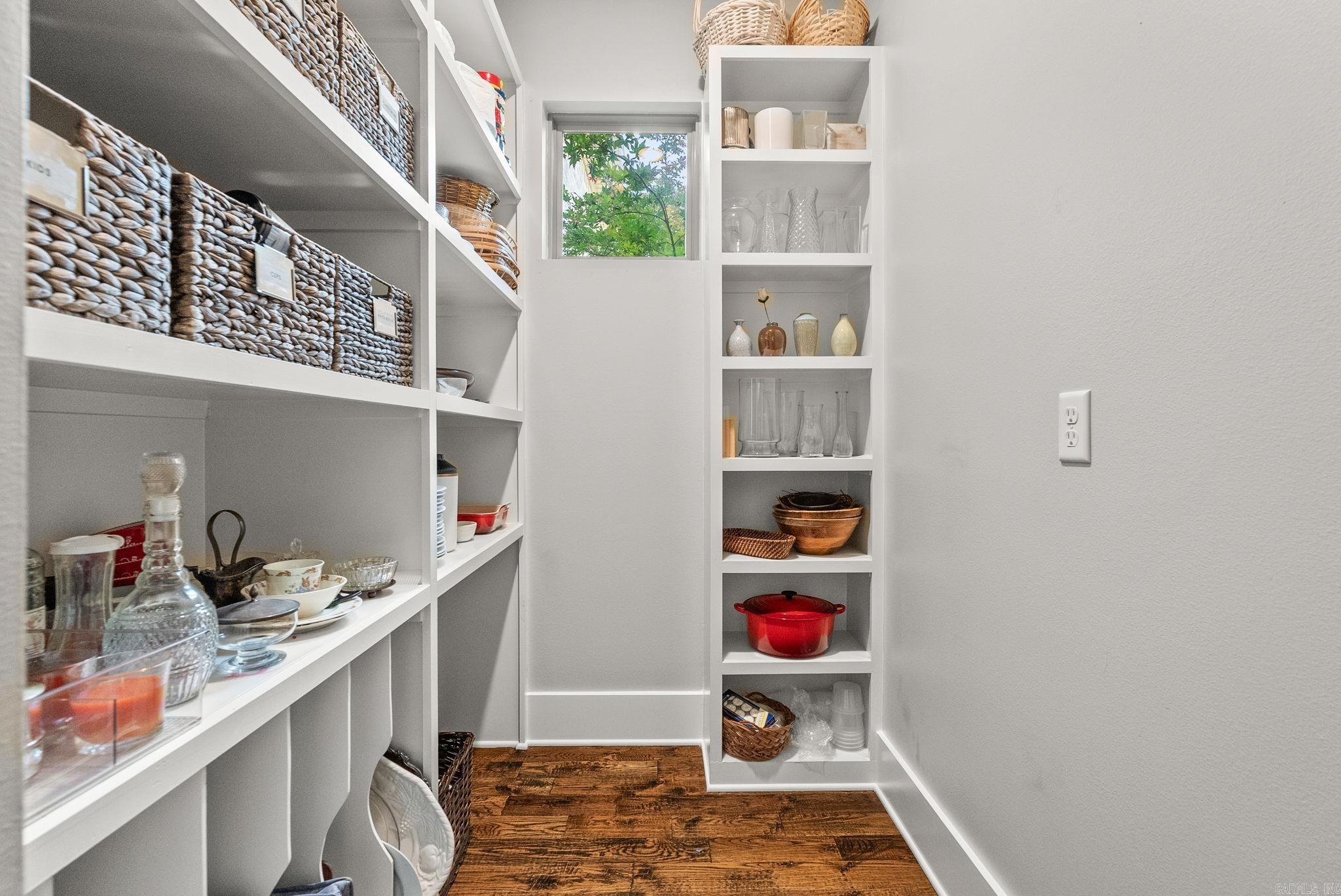 Little Rock, Arkansas, 72211, United States, ,6 BathroomsBathrooms,Residential,Active,1860286