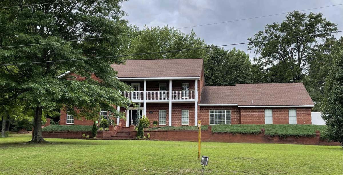 1403 MENA ST, MENA, AR 71953, photo 1 of 49