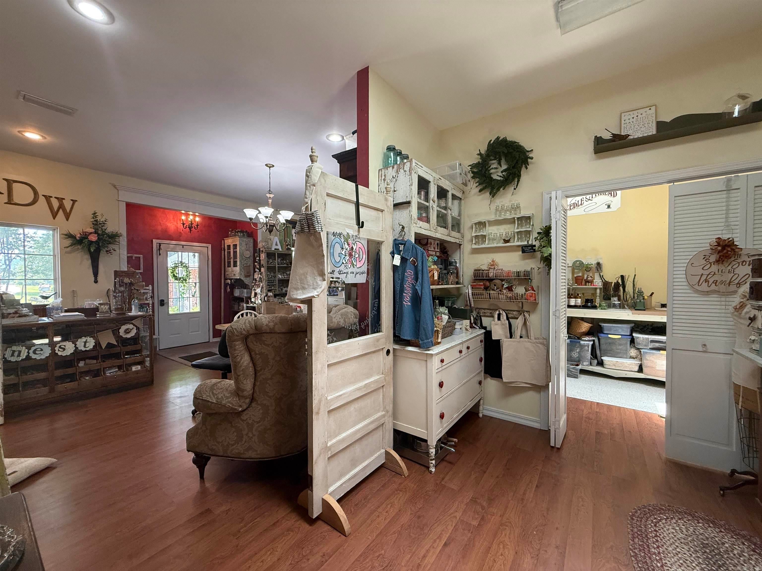 Mountain View, Arkansas, 72560, United States, 4 Bedrooms Bedrooms, ,5 BathroomsBathrooms,Residential,Active,1898230