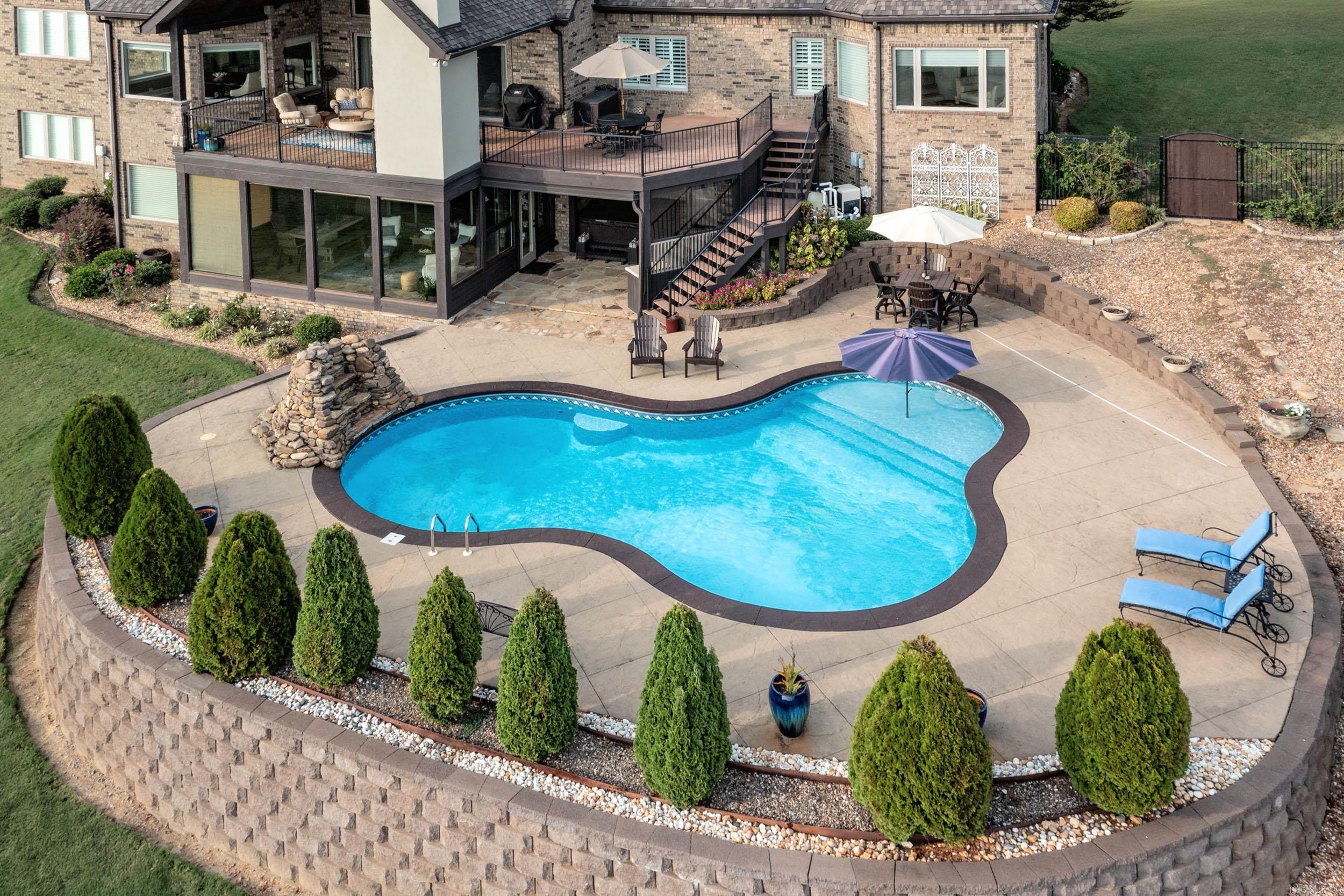 North Little Rock, Arkansas, 72113, United States, 3 Bedrooms Bedrooms, ,4 BathroomsBathrooms,Residential,Active,2010160