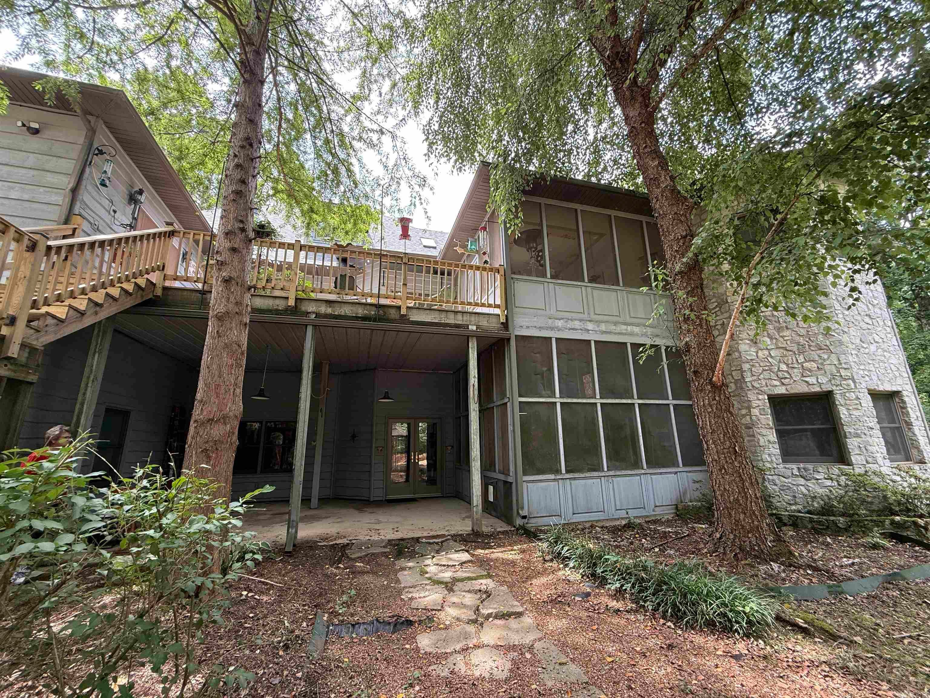 Mountain View, Arkansas, 72560, United States, 4 Bedrooms Bedrooms, ,5 BathroomsBathrooms,Residential,Active,1898230