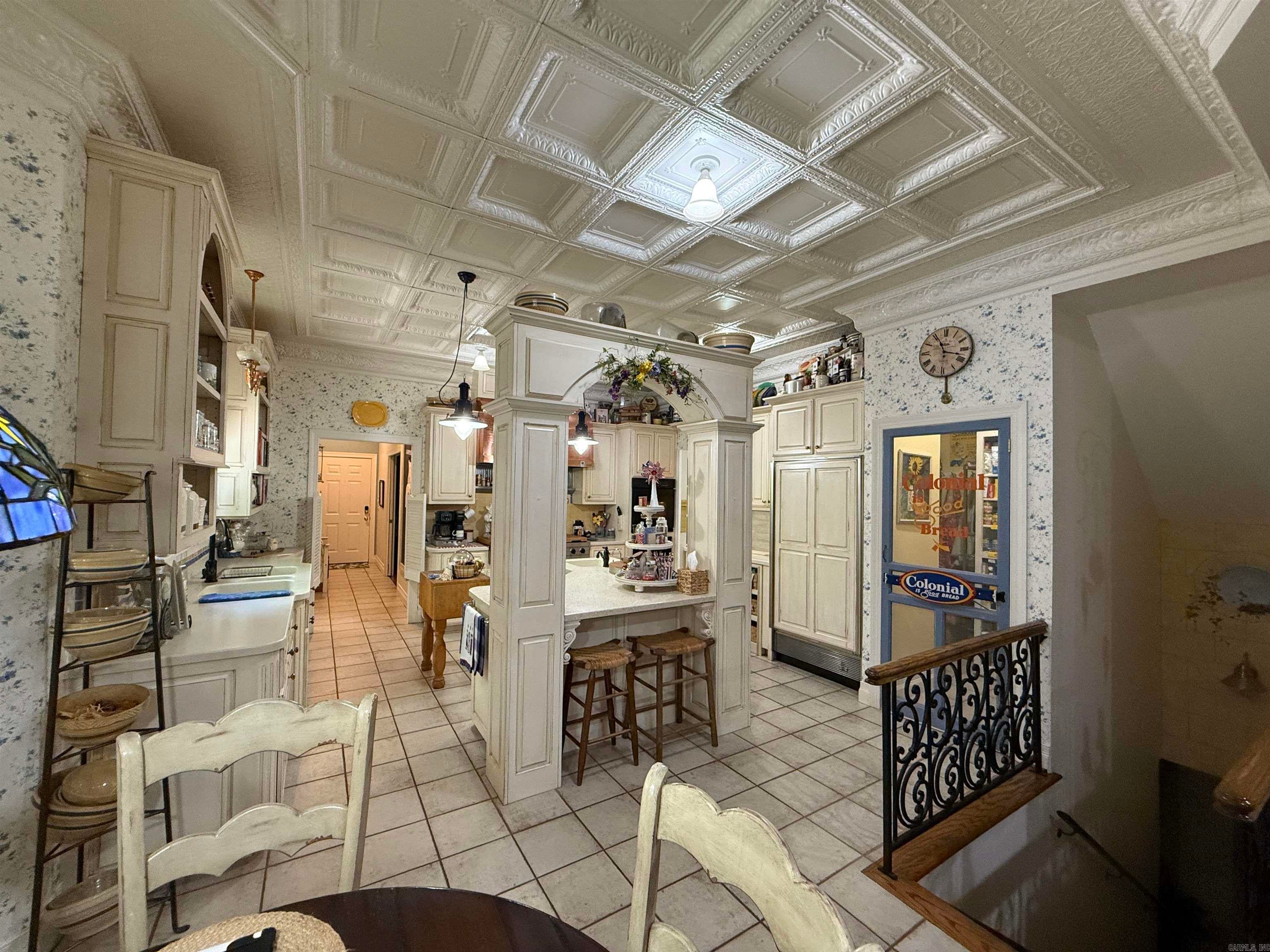 Mountain View, Arkansas, 72560, United States, 4 Bedrooms Bedrooms, ,5 BathroomsBathrooms,Residential,Active,1898230